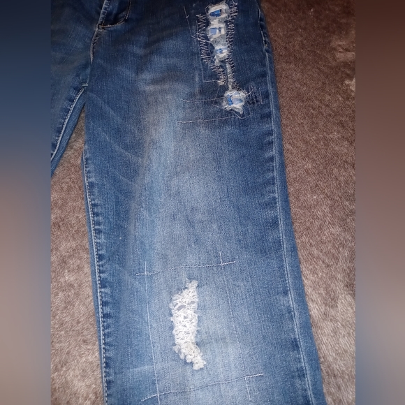 Maurices jeans - Picture 3 of 5